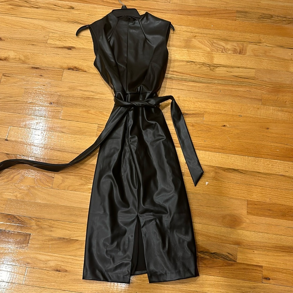 Alexia Admor vegan leather dress size 6